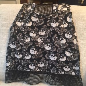 Hot topic skull tank